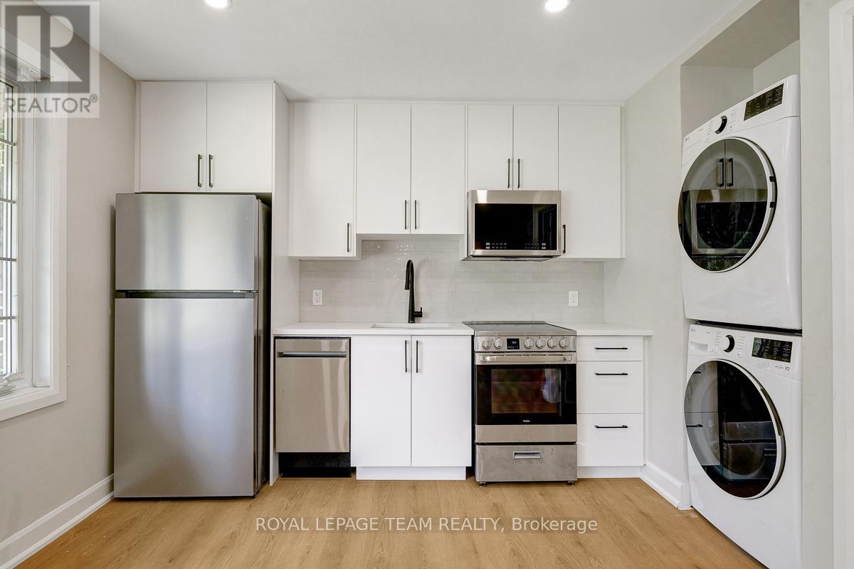 2 Bed, 1 Bath Multi-Family for Rent in Ottawa – 2 – 1952 OTHELLO AVENUE, Ottawa – MLS# X13061300 - Image 9
