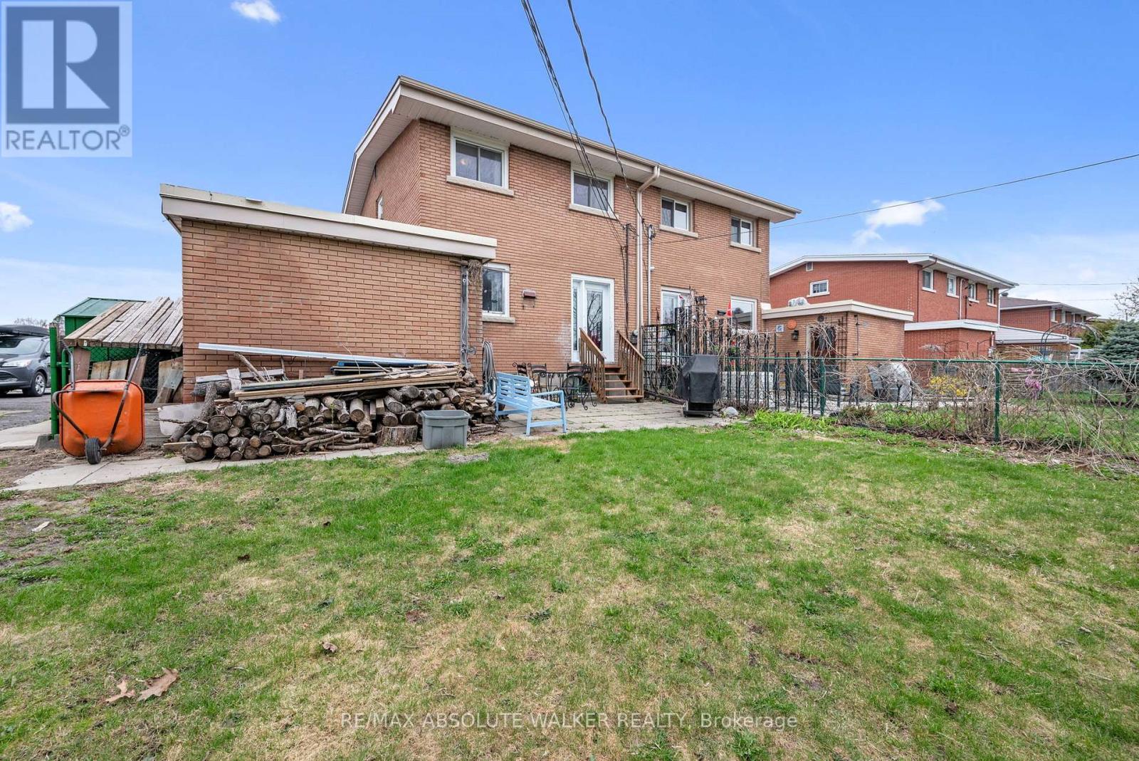 144 VIEWMOUNT DRIVE - 19