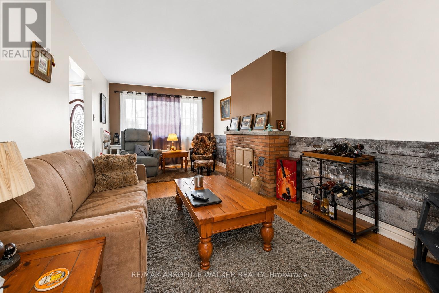 144 VIEWMOUNT DRIVE - 4