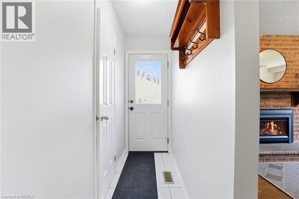 21 GARDEN Crescent, Paris, Ontario, N3L3T3 — Photo 10