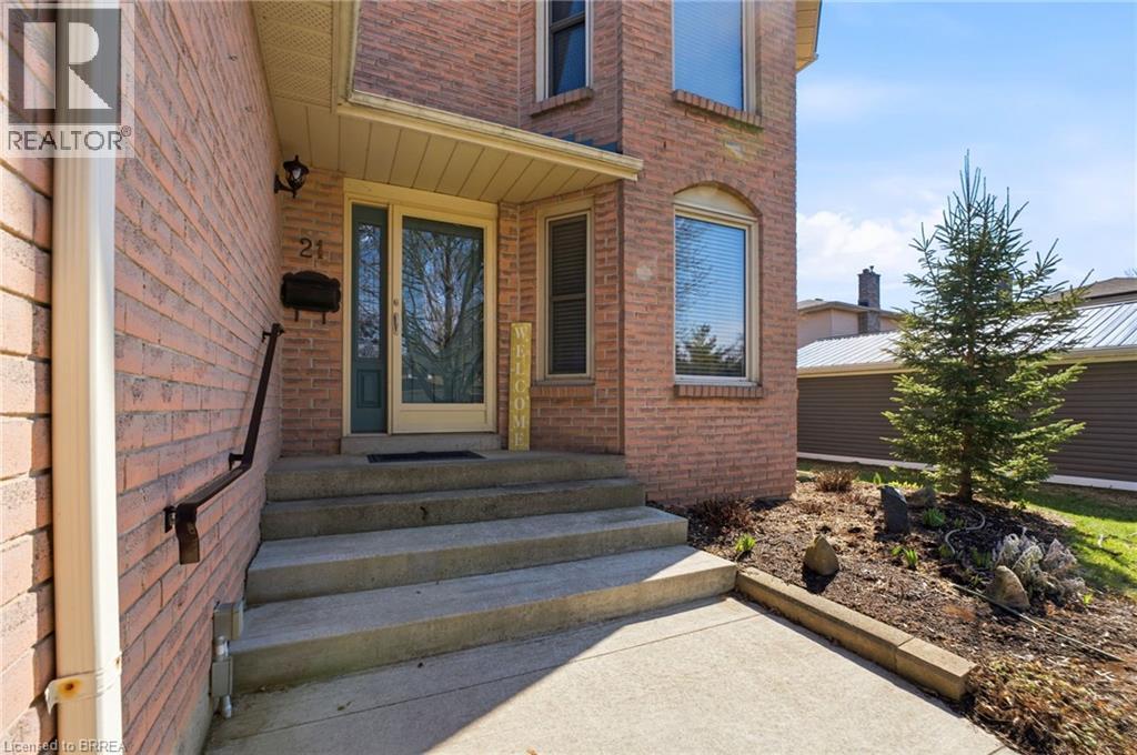 21 GARDEN Crescent, Paris, Ontario, N3L3T3 — Photo 4