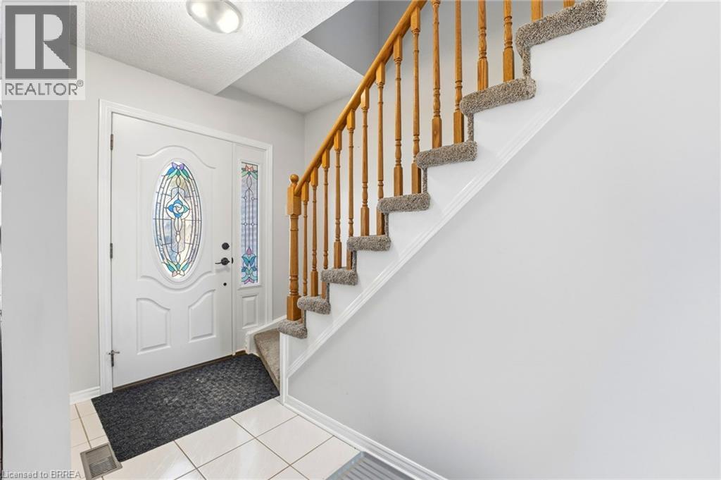 21 GARDEN Crescent, Paris, Ontario, N3L3T3 — Photo 5