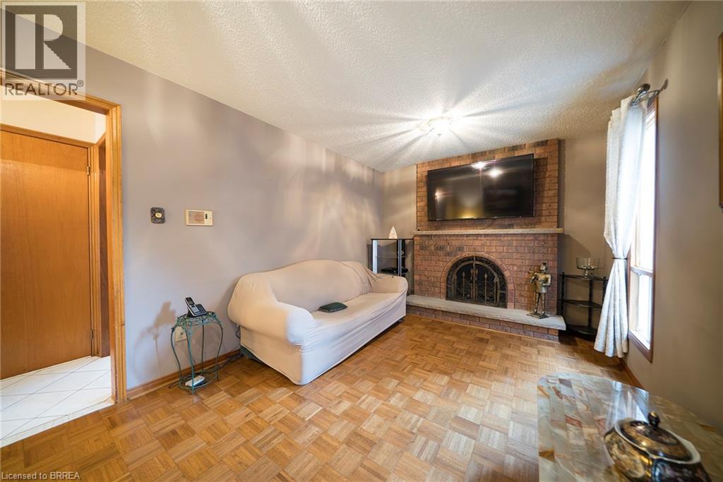 2057 WINCANTON Crescent, Mississauga, Ontario, L5M3E4 — Photo 12