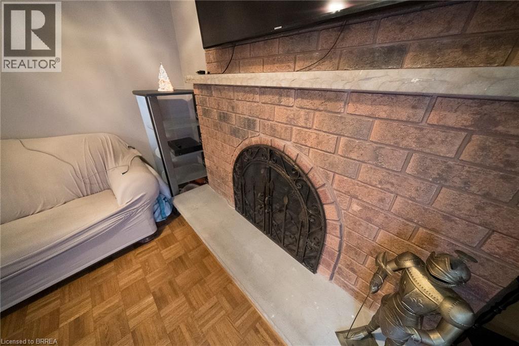 2057 WINCANTON Crescent - 13