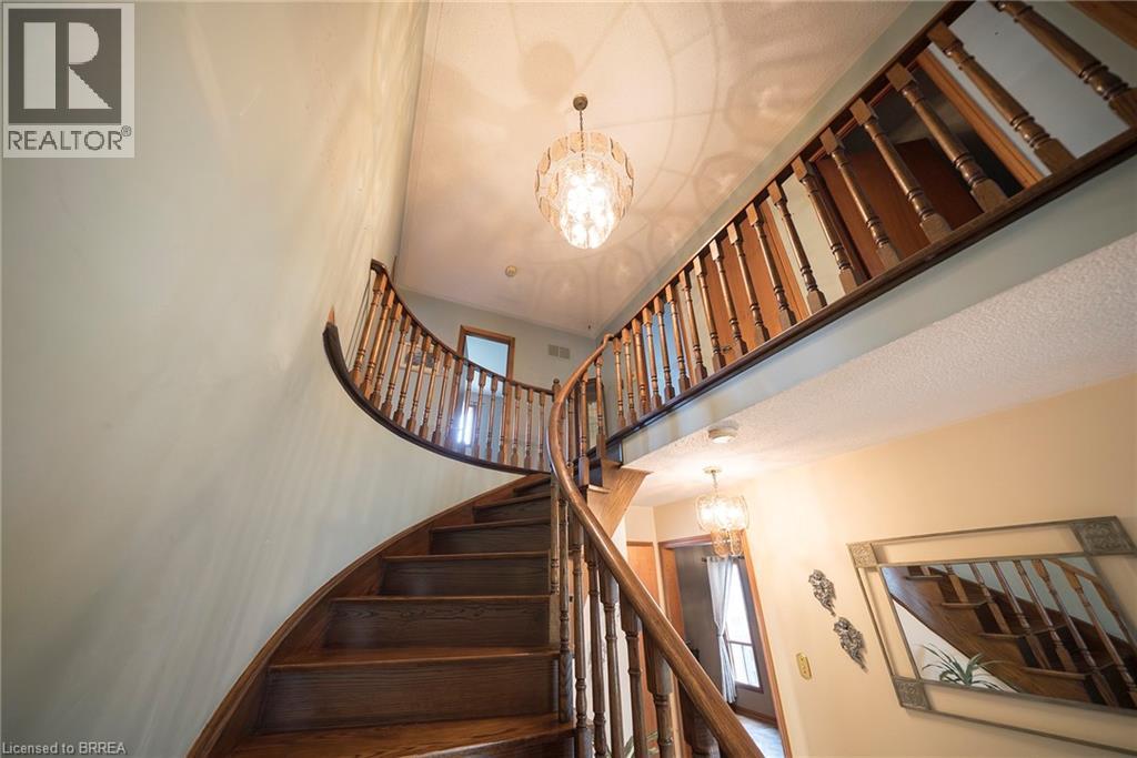2057 WINCANTON Crescent - 19