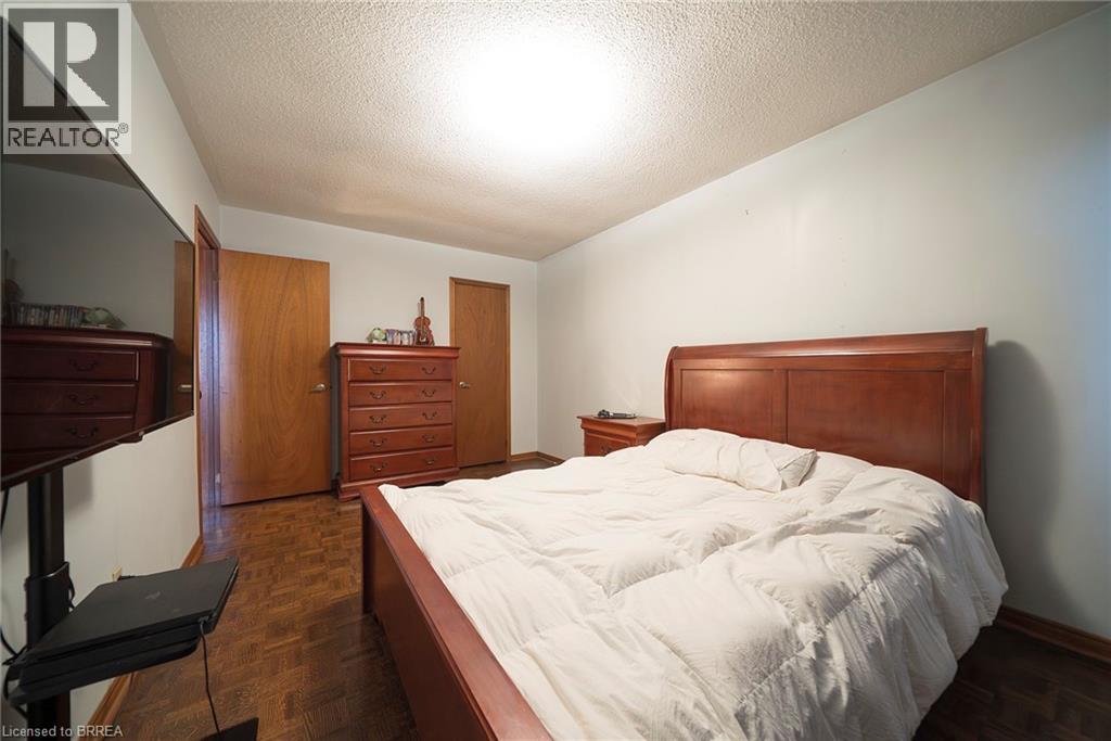 2057 WINCANTON Crescent, Mississauga, Ontario, L5M3E4 — Photo 25