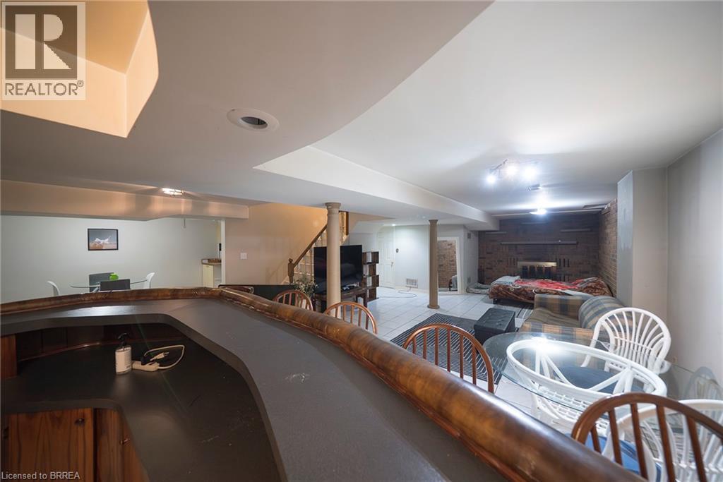 2057 WINCANTON Crescent, Mississauga, Ontario, L5M3E4 — Photo 32