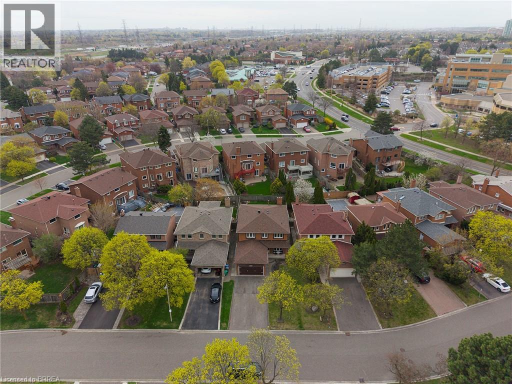 2057 WINCANTON Crescent, Mississauga, Ontario, L5M3E4 — Photo 40