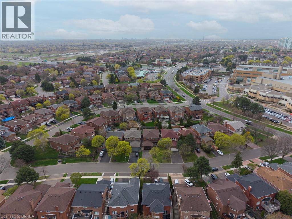 2057 WINCANTON Crescent, Mississauga, Ontario, L5M3E4 — Photo 43