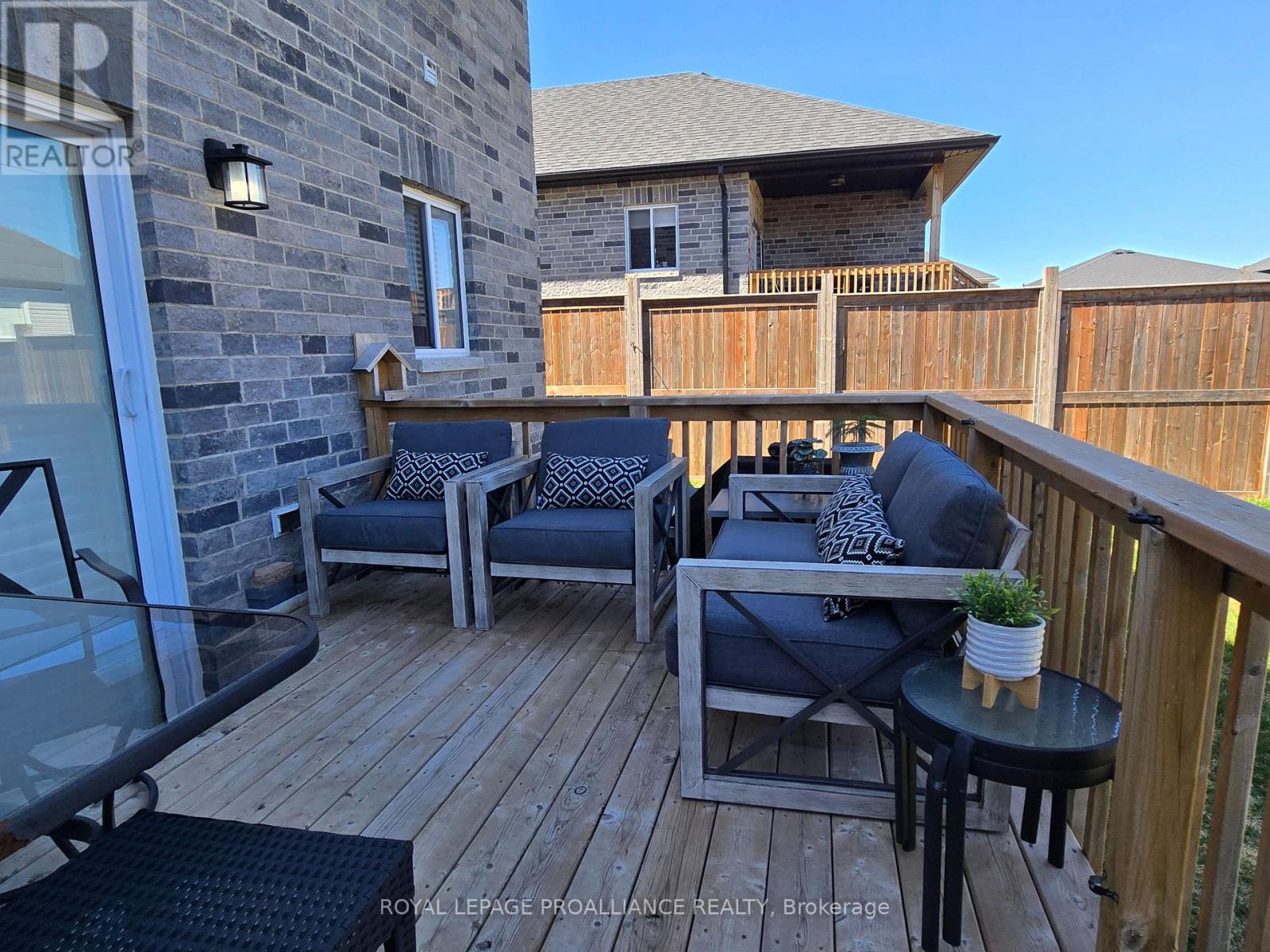 49 REDWOOD DRIVE - 36