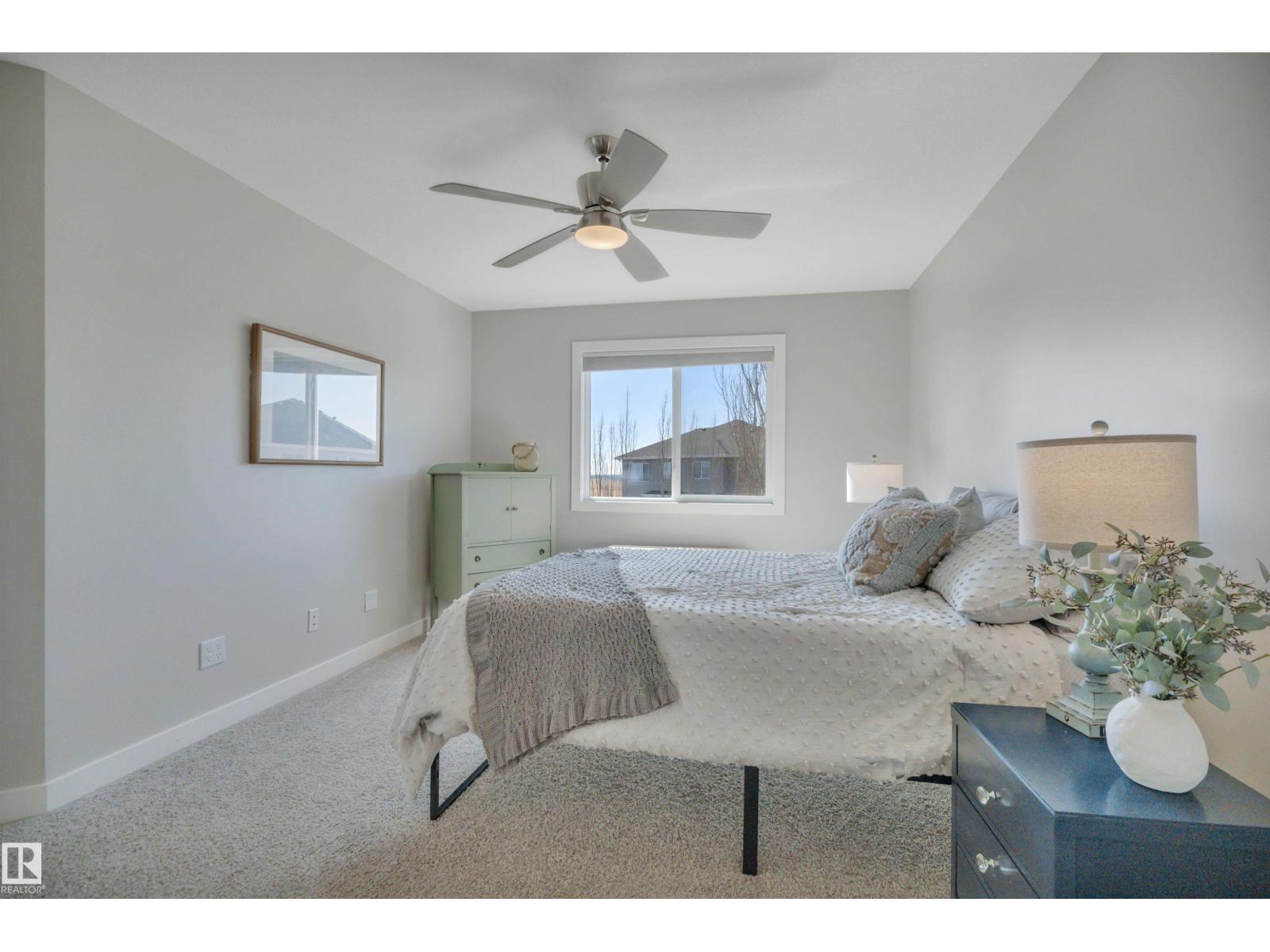 9 ROLSTON CL, Leduc