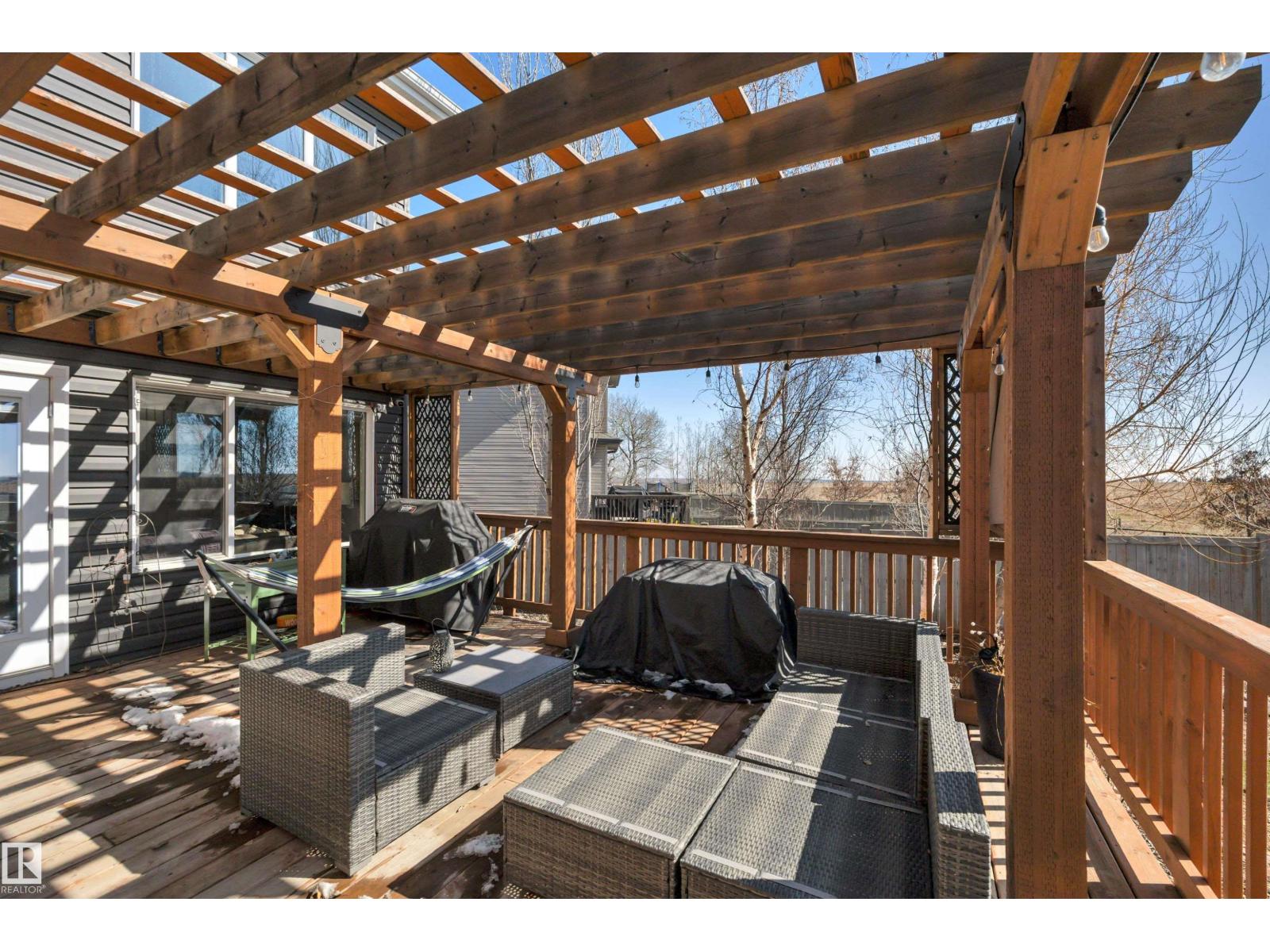 9 ROLSTON CL, Leduc