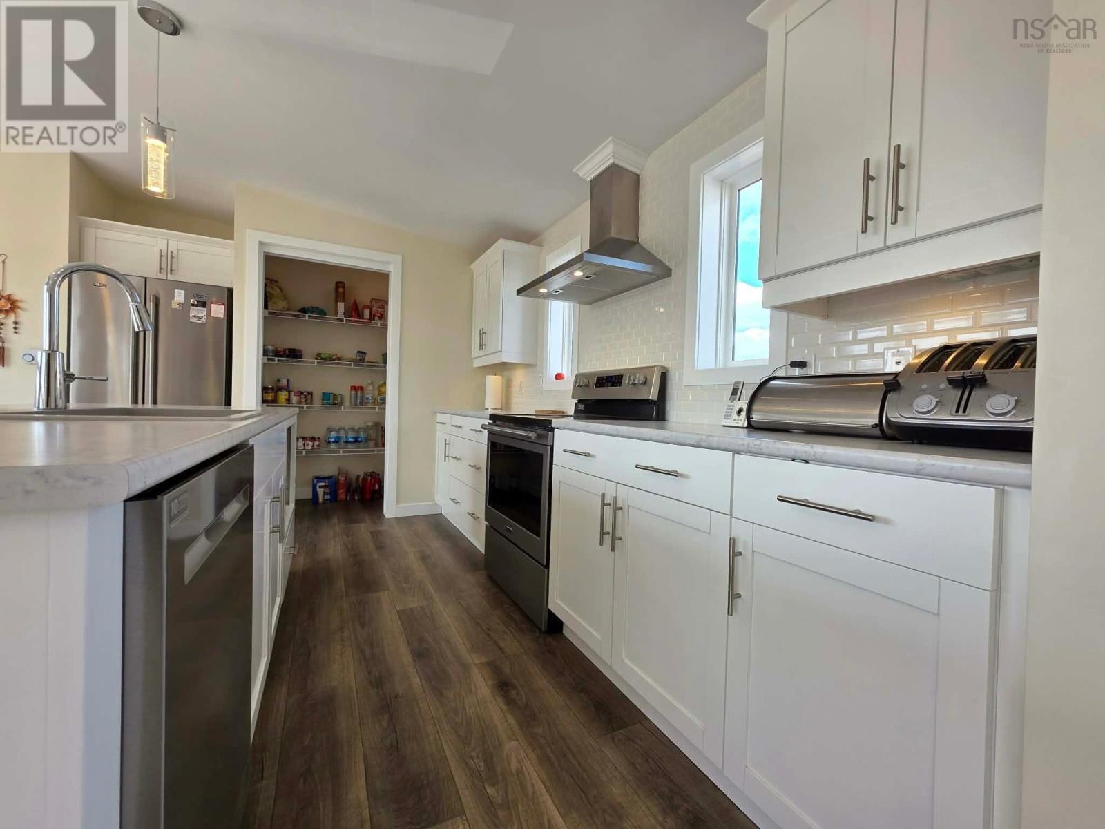 1720 Black River Road - 18