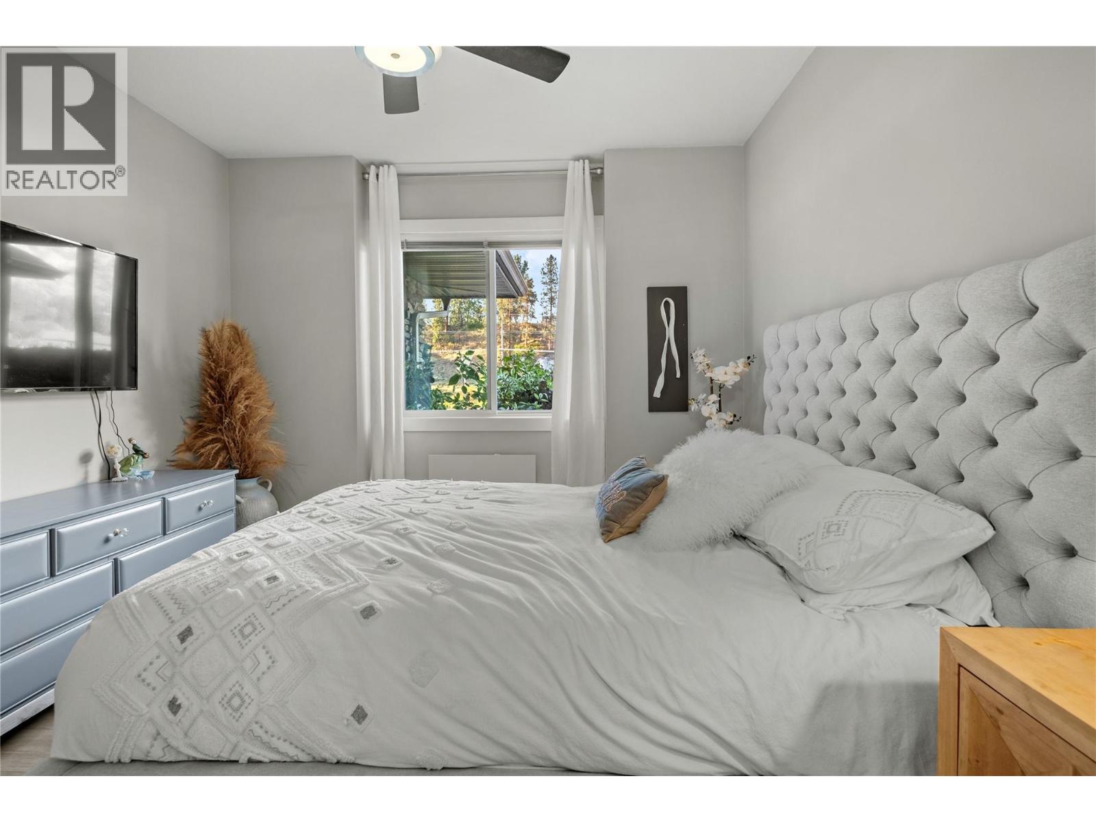 110 1962 Enterprise Way, Kelowna