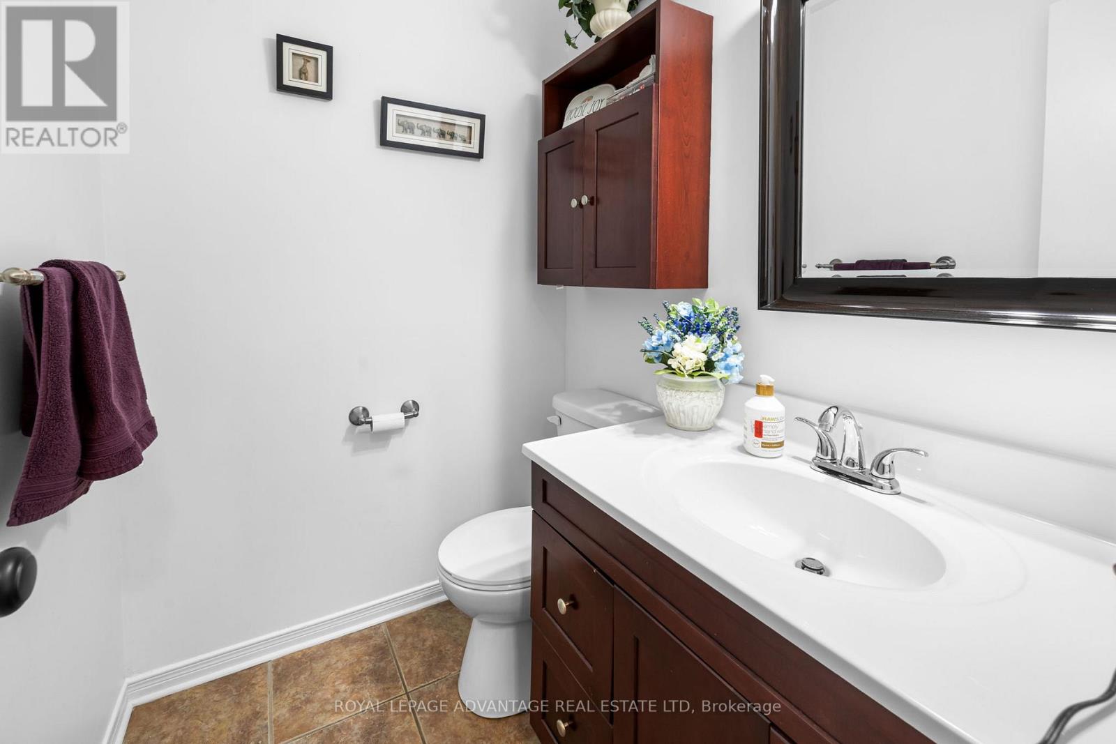 24 GARDEN AVENUE - 16