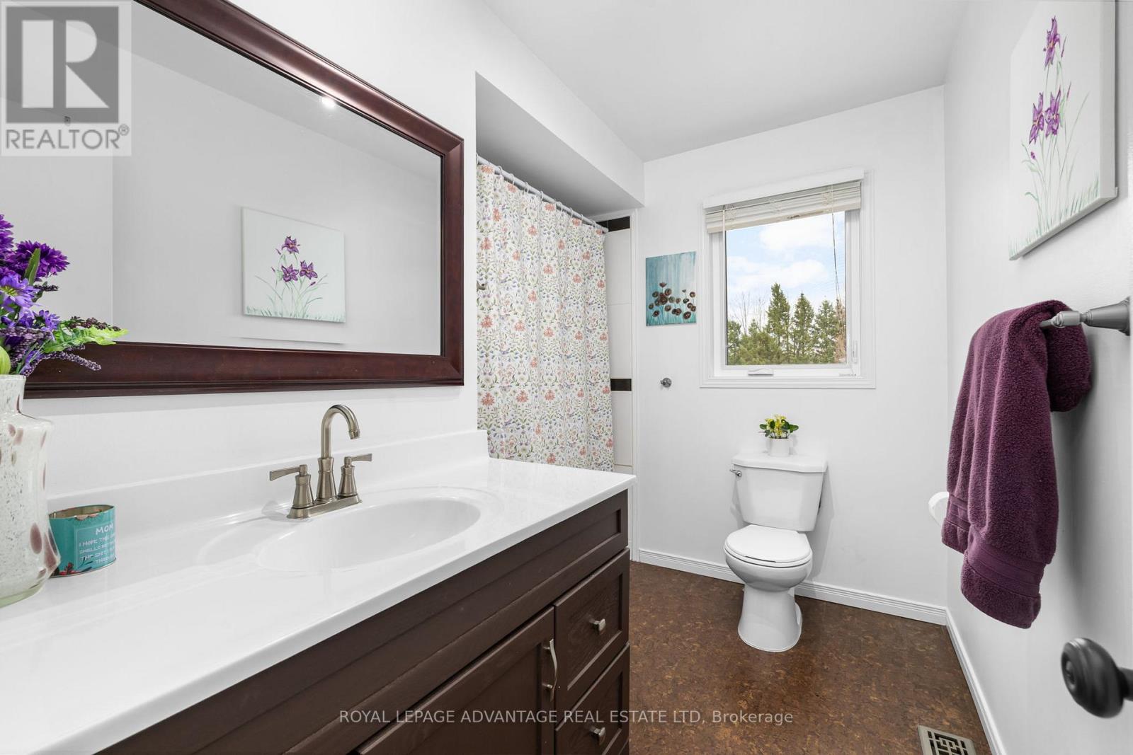 24 GARDEN AVENUE - 20