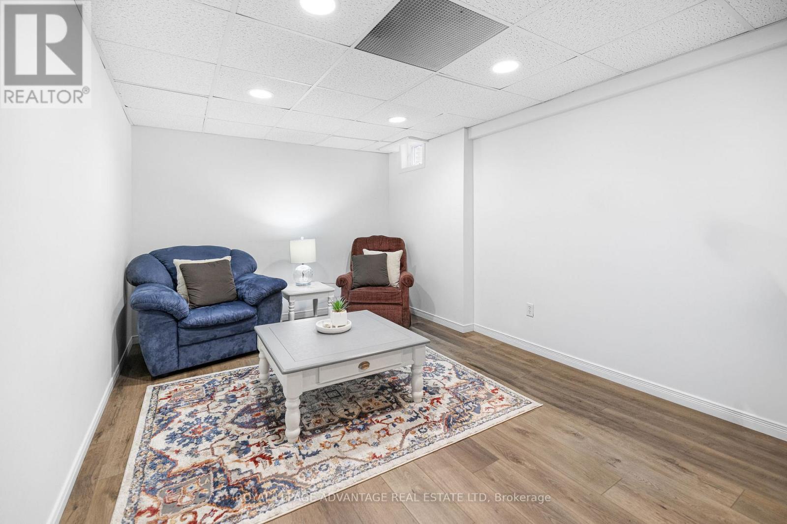 24 GARDEN AVENUE - 24
