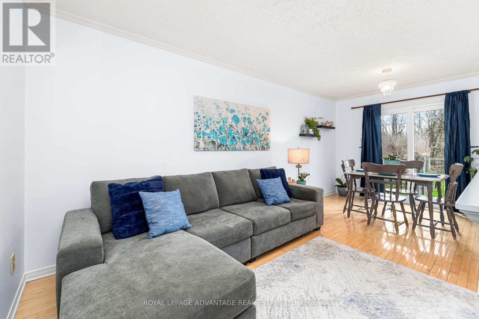 24 GARDEN AVENUE - 7