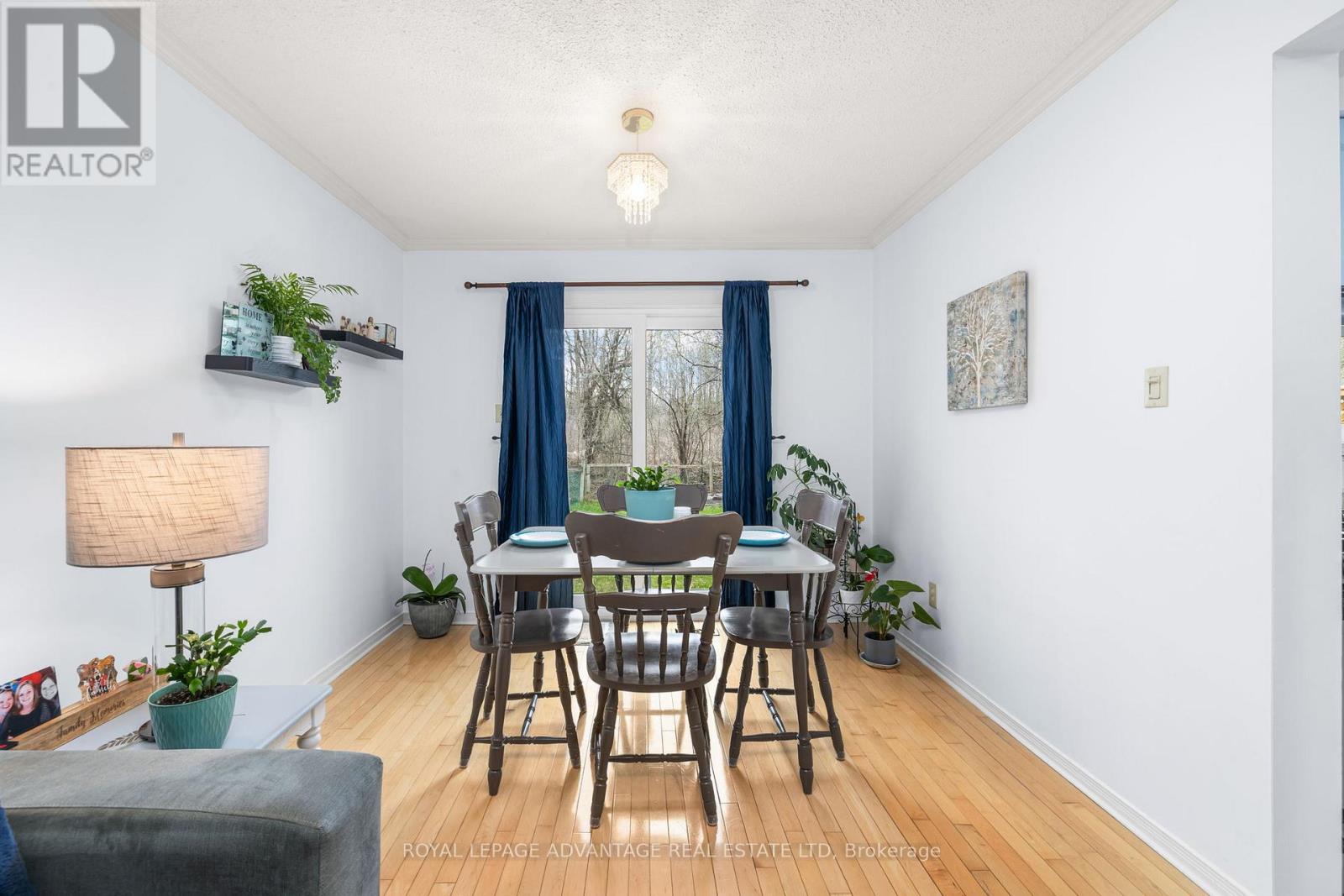 24 GARDEN AVENUE - 8