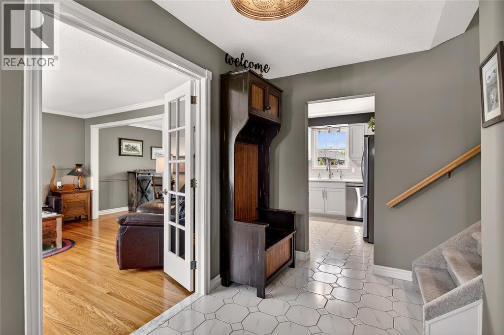 990 Allandale DRIVE, Sarnia, Ontario, N7S3E4 — Photo 9