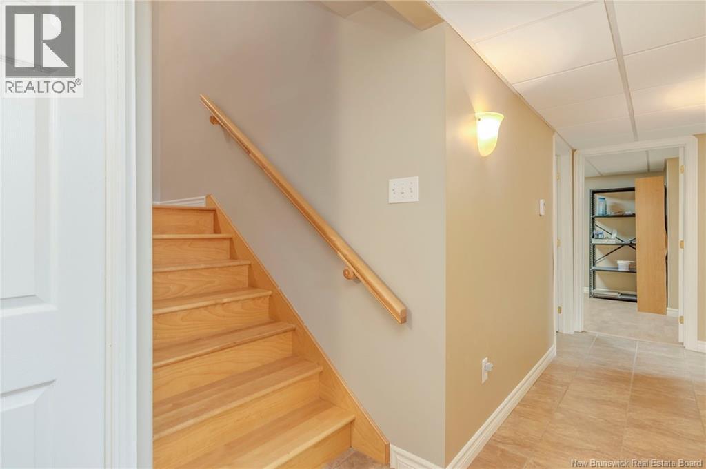#6 354 Amirault Street - 45