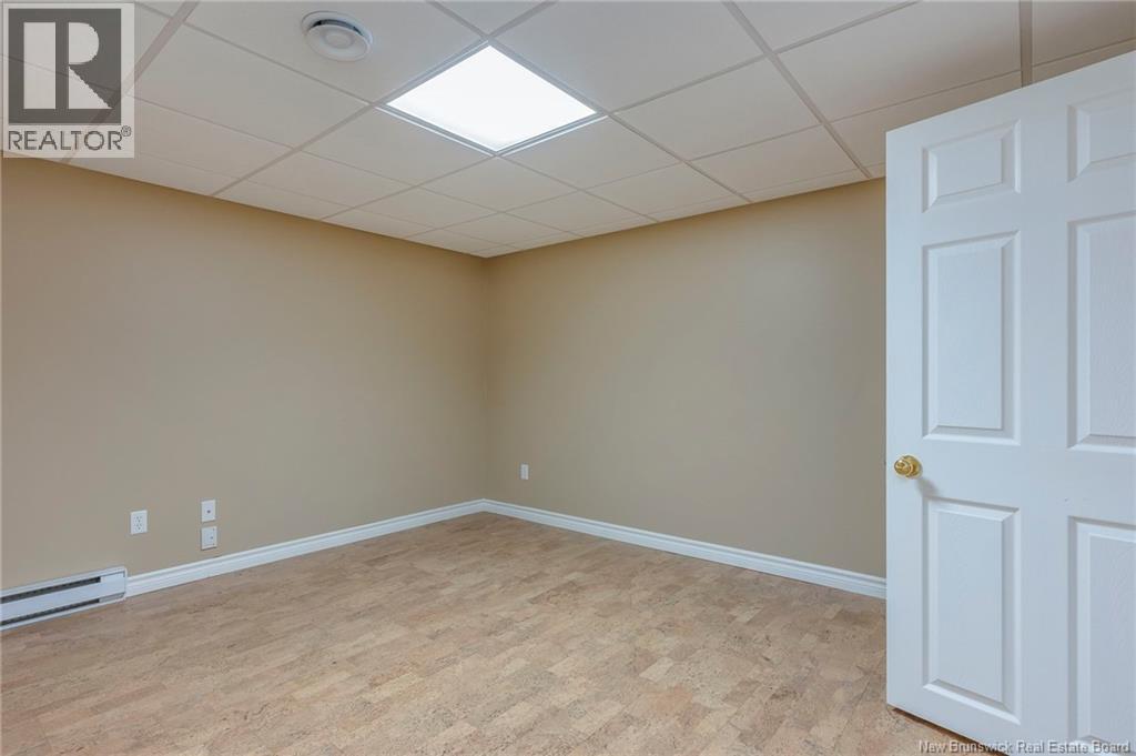 #6 354 Amirault Street - 48