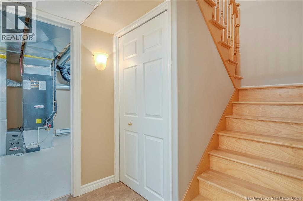 #6 354 Amirault Street - 46