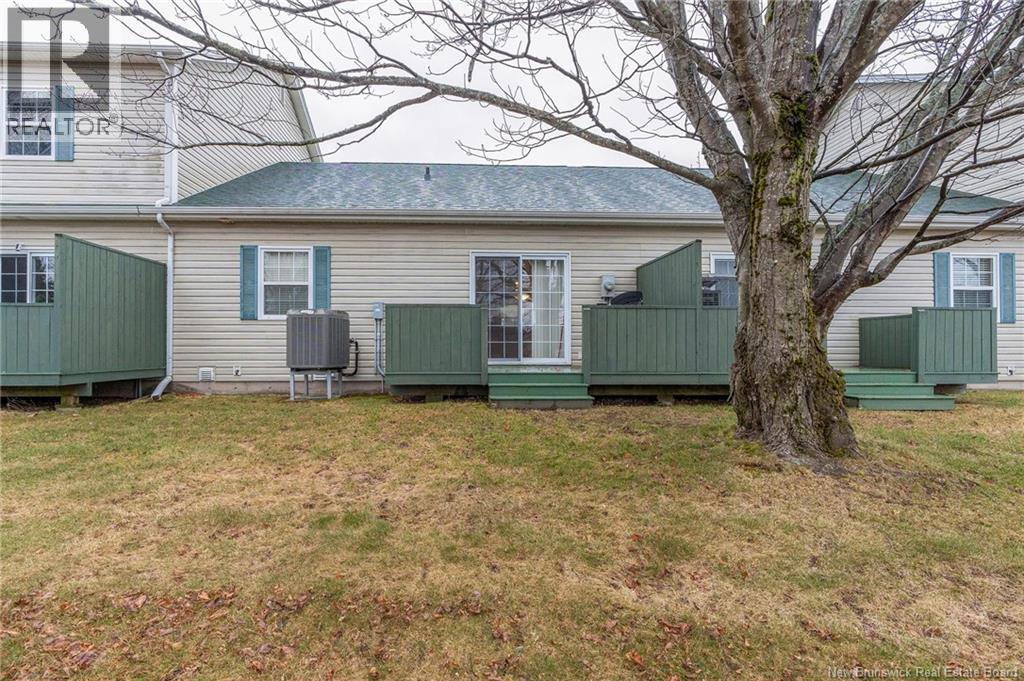 #6 354 Amirault Street - 9