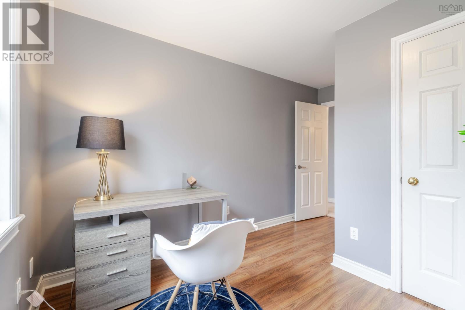 Property 32 of 47 of 51 Roy Crescent