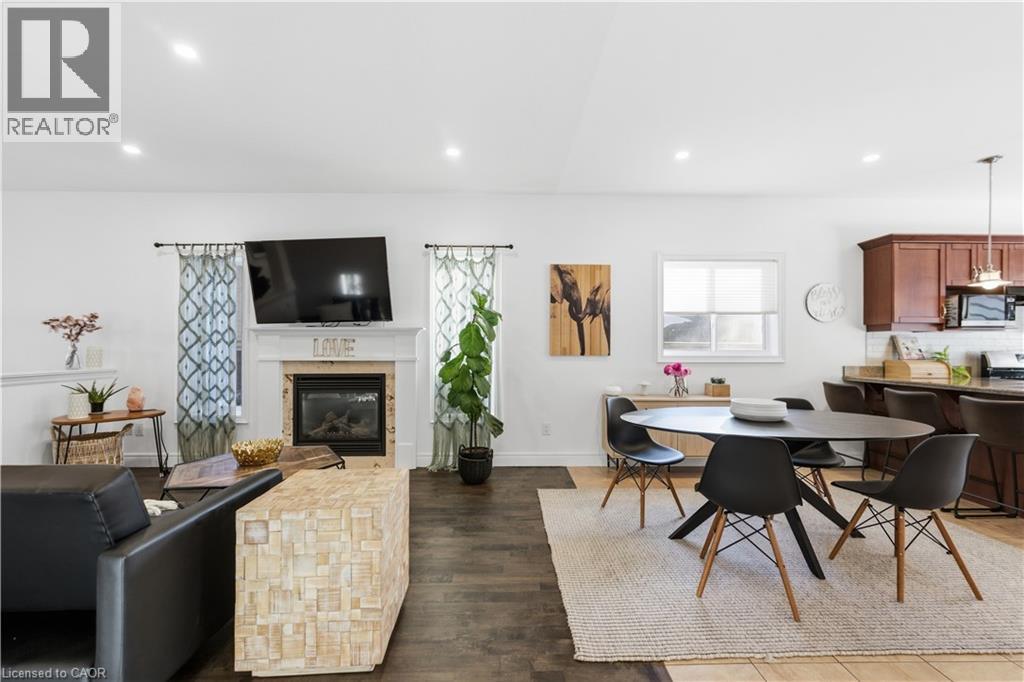 487 GLOVER Road - 12