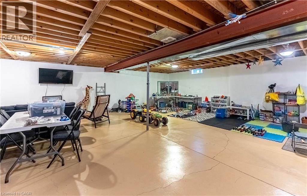 487 GLOVER Road - 30