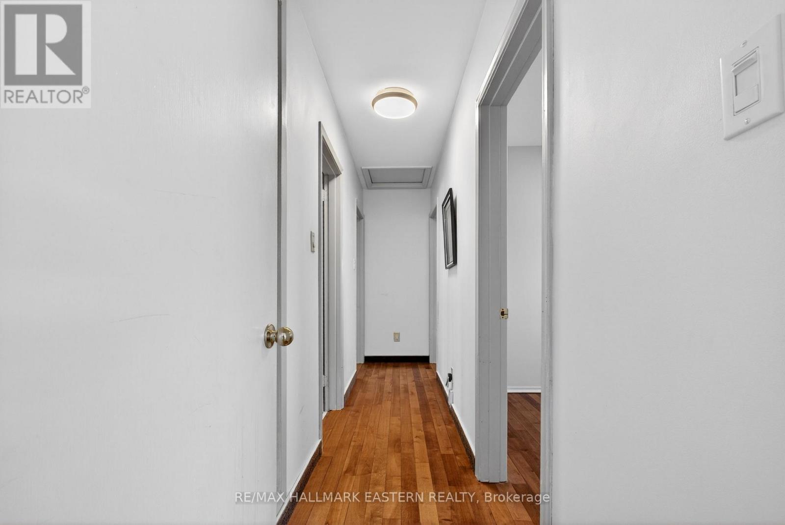 47 SPRINGBROOK DRIVE - 16