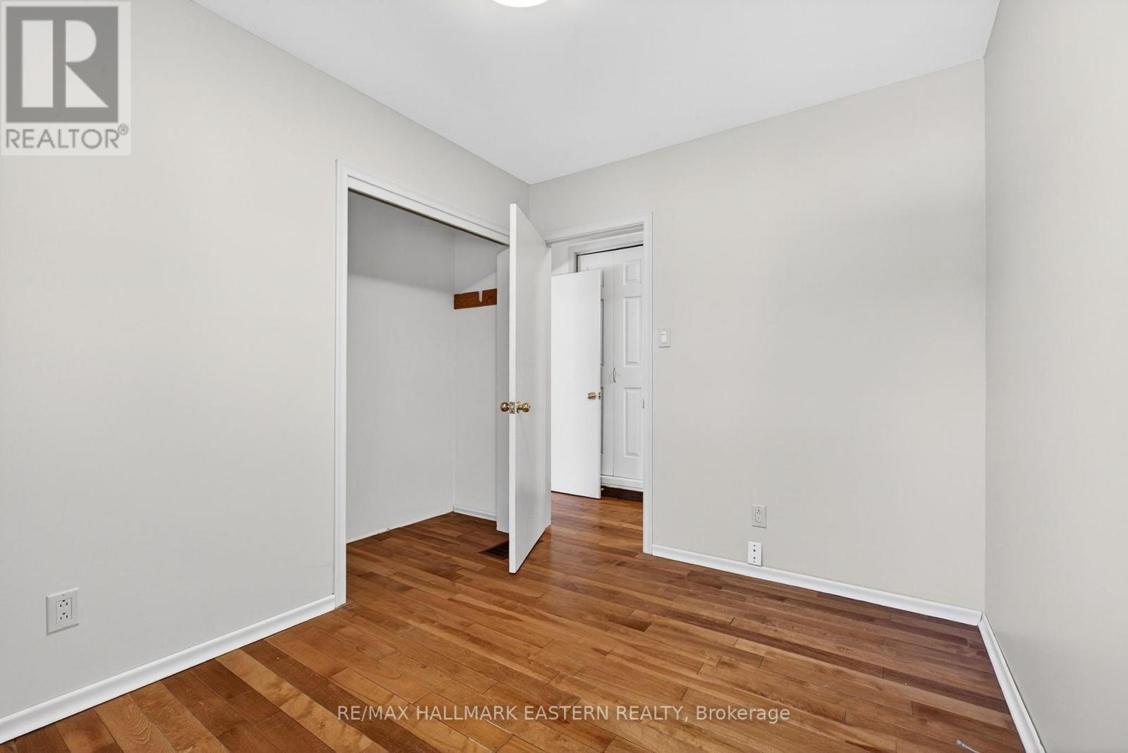 47 SPRINGBROOK DRIVE - 18