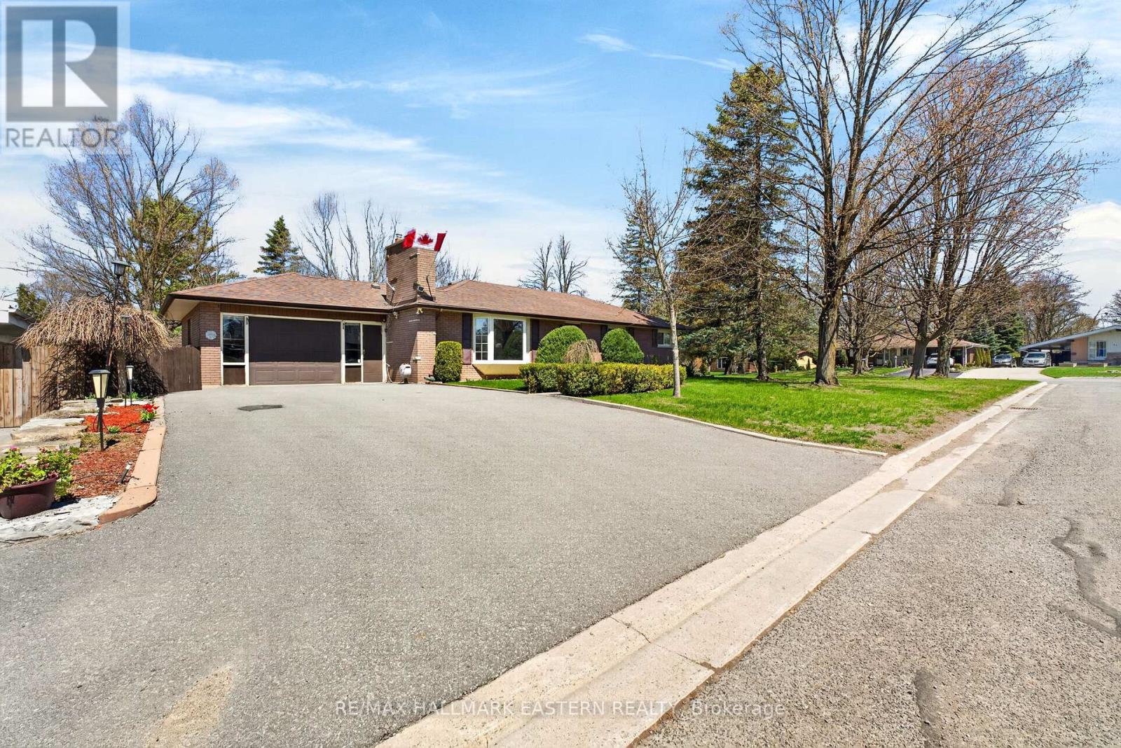 47 SPRINGBROOK DRIVE - 3