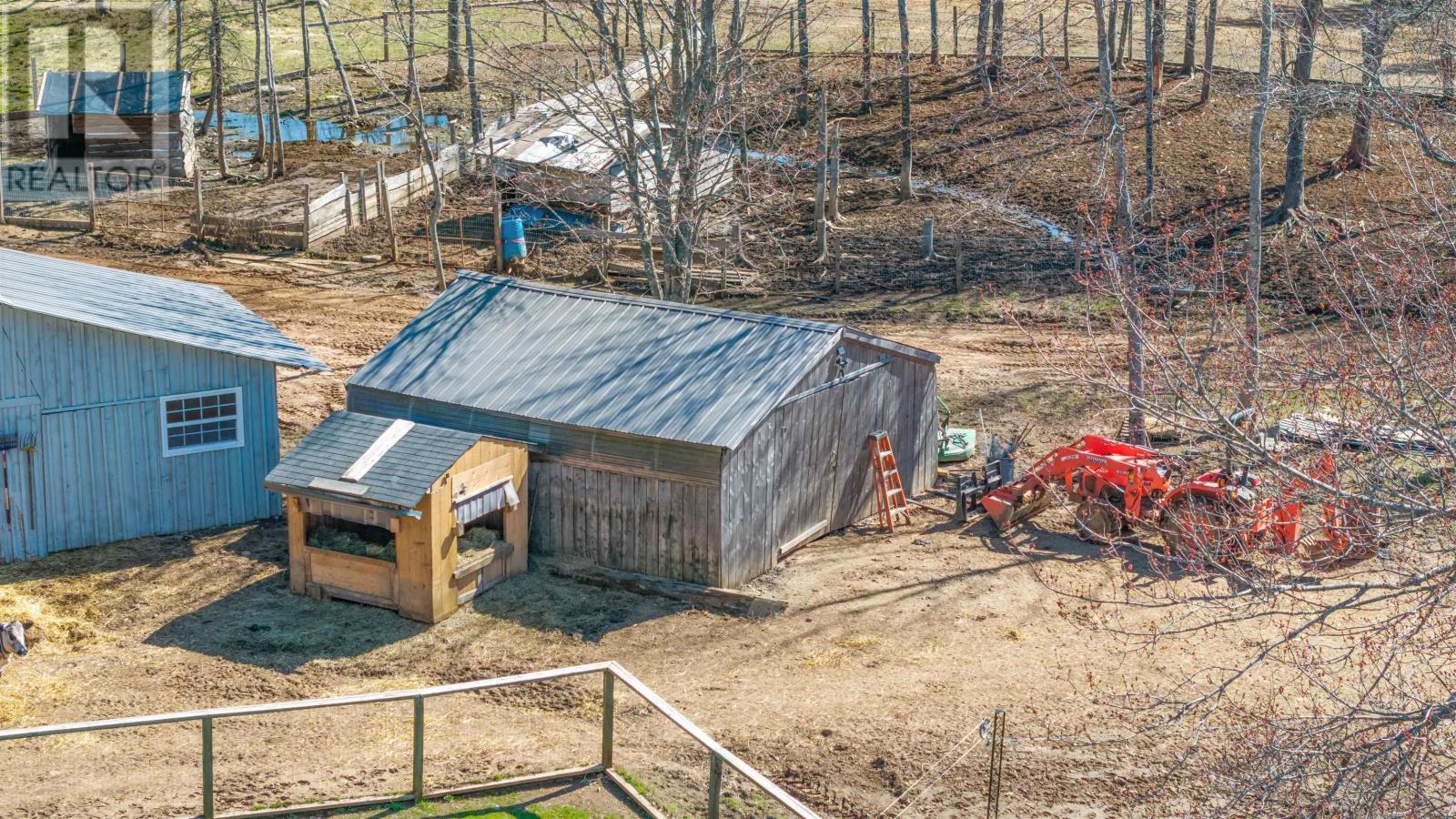 Property 2 of 36 of 1106 Tetzlaff Road