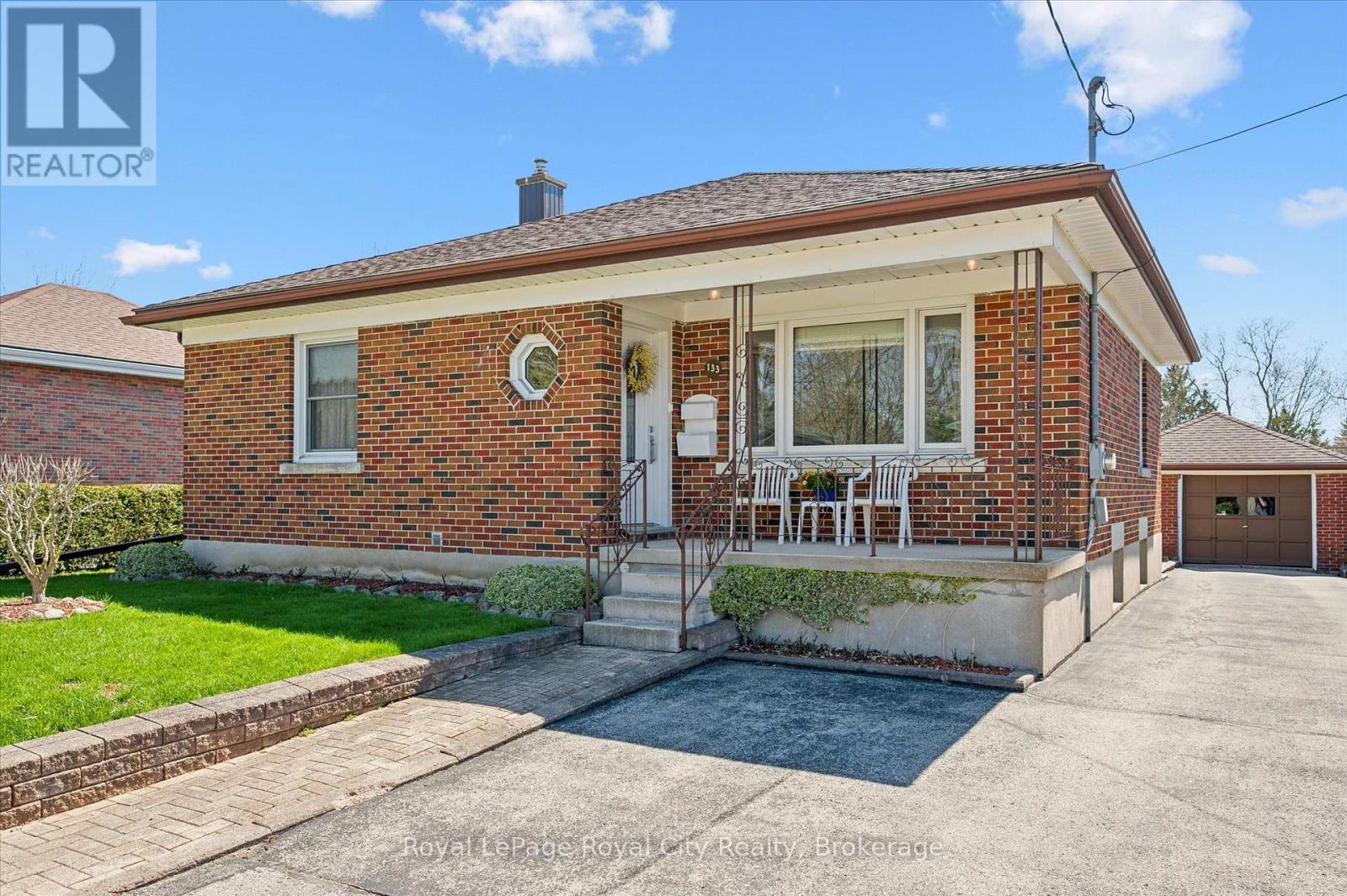 133 EMMA STREET - 3