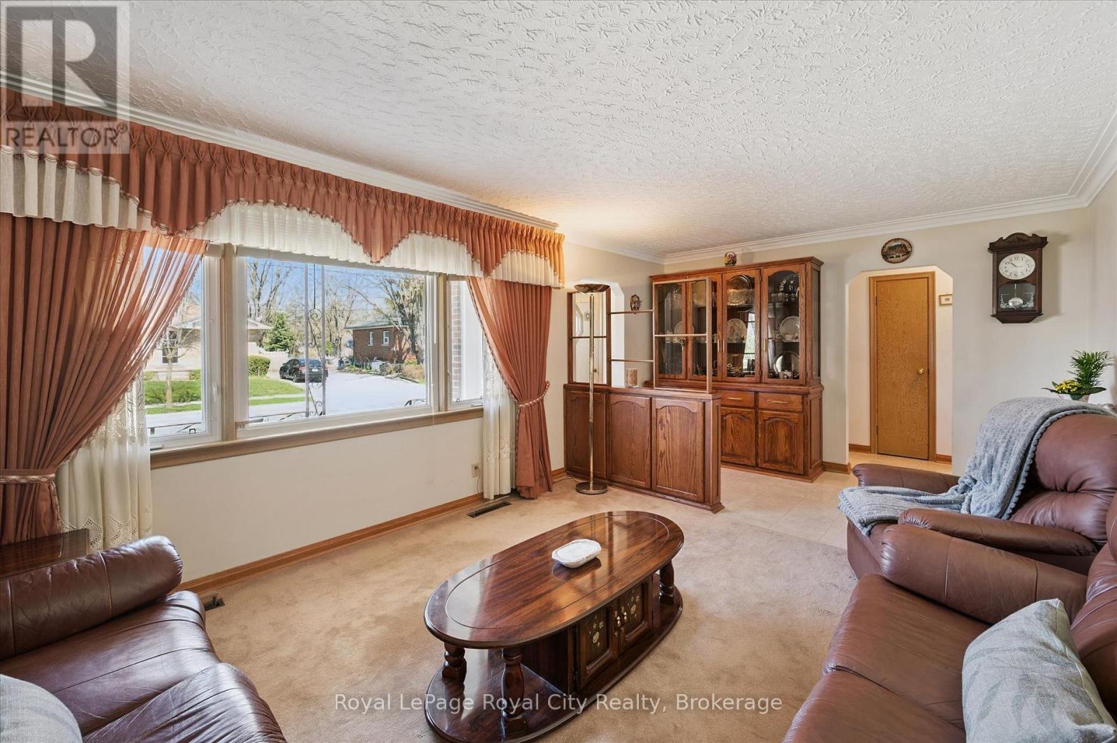 133 EMMA STREET - 8