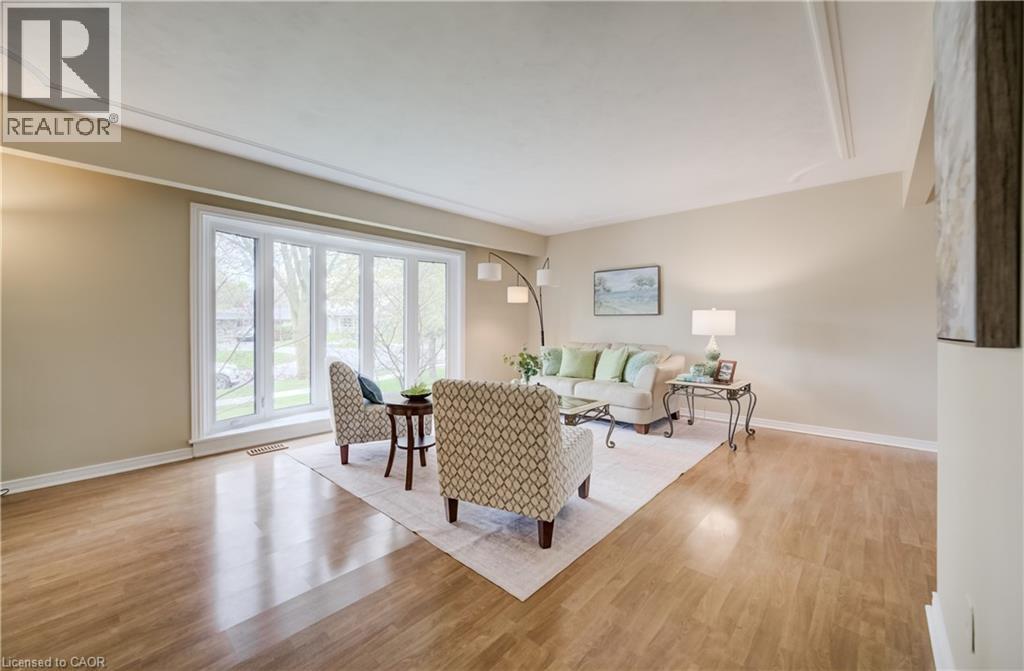 46 PEACHWOOD Court, Kitchener, Ontario, N2B1S6 — Photo 10