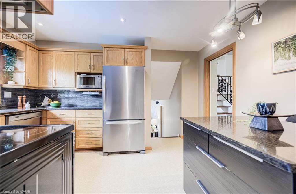 46 PEACHWOOD Court, Kitchener, Ontario, N2B1S6 — Photo 15