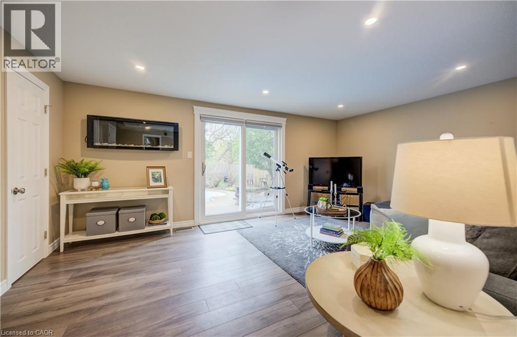 46 PEACHWOOD Court, Kitchener, Ontario, N2B1S6 — Photo 31