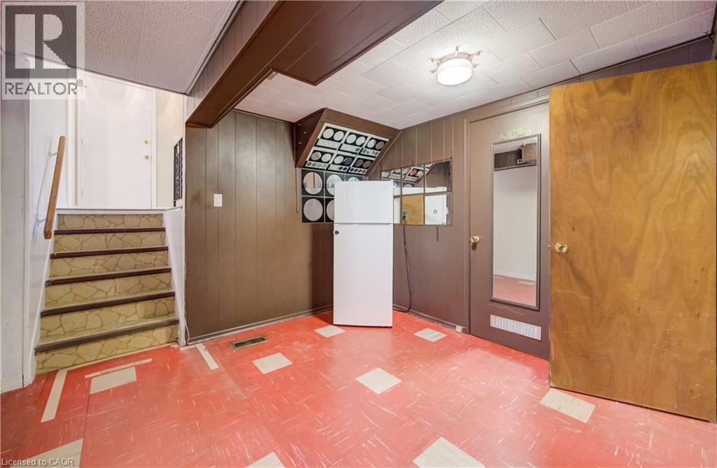 46 PEACHWOOD Court, Kitchener, Ontario, N2B1S6 — Photo 35