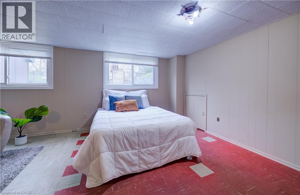46 PEACHWOOD Court, Kitchener, Ontario, N2B1S6 — Photo 36