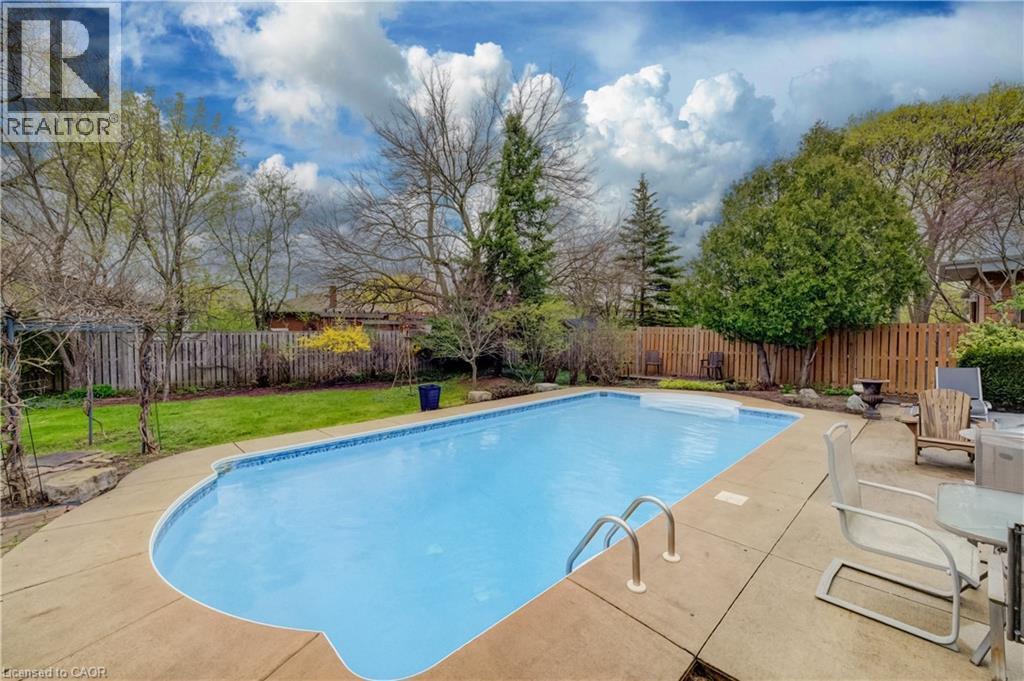 46 PEACHWOOD Court, Kitchener, Ontario, N2B1S6 — Photo 40
