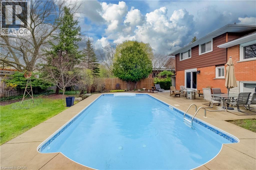 46 PEACHWOOD Court, Kitchener, Ontario, N2B1S6 — Photo 41
