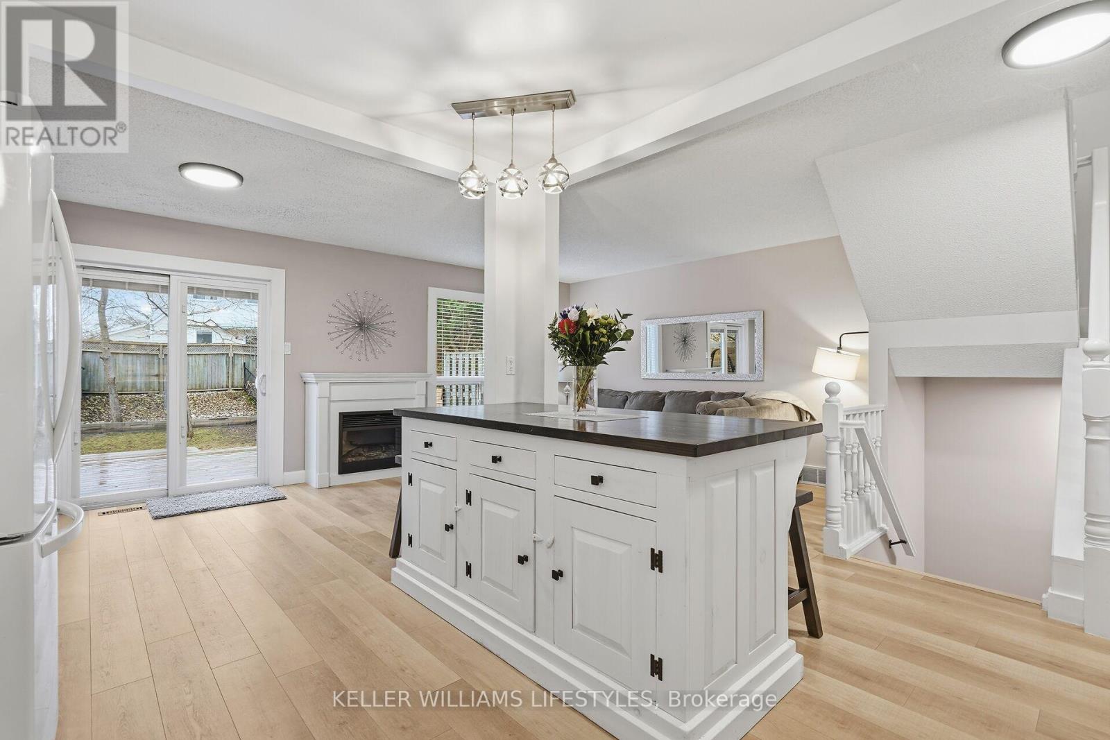 22 TANOAK DRIVE - 15