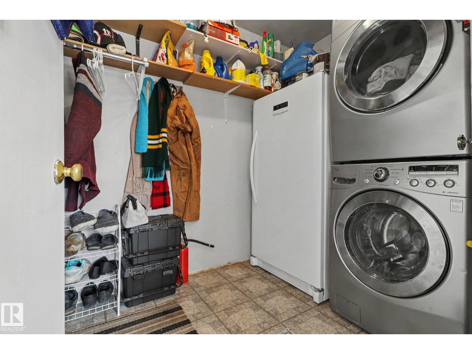 16141 108 AV NW, Edmonton