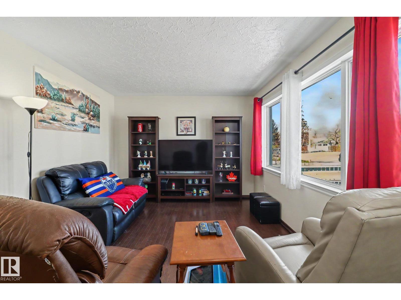 16141 108 AV NW, Edmonton