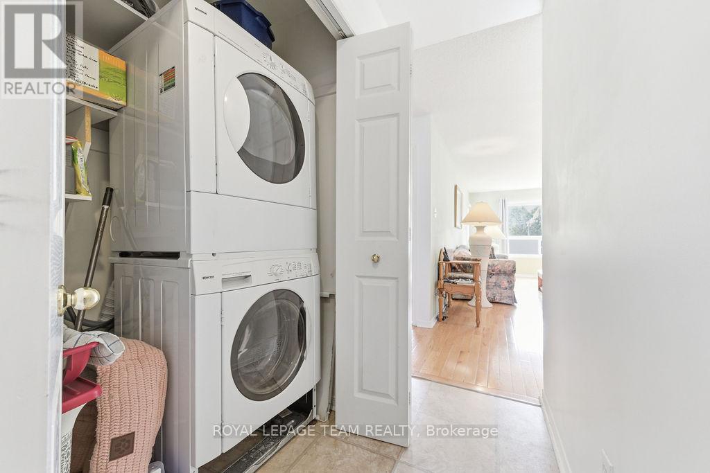 205 RENFREW AVENUE W - 20