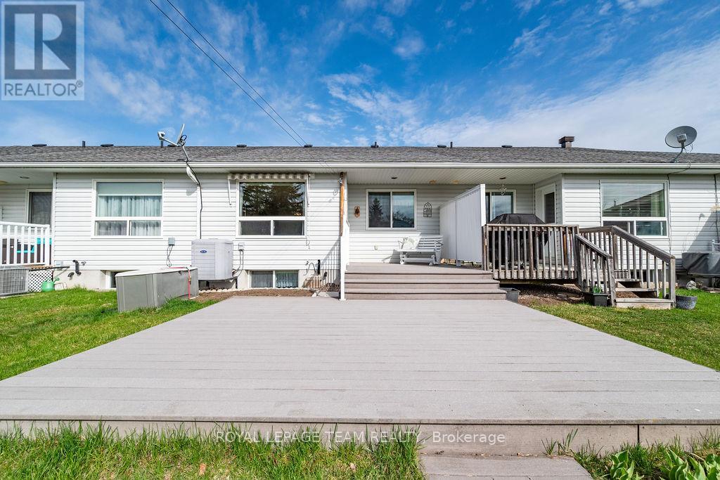 205 RENFREW AVENUE W - 33