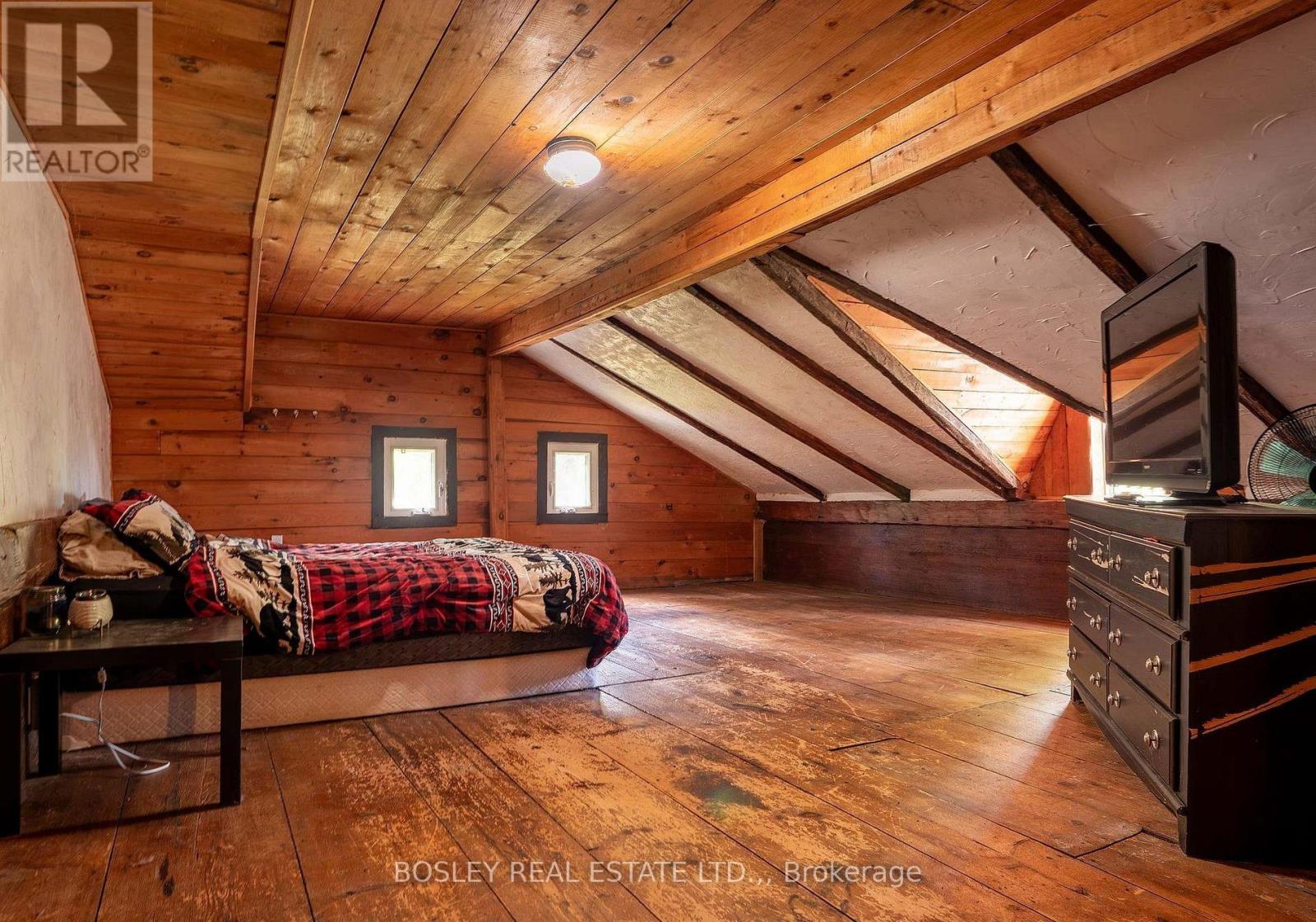 5080 SHERKSTON ROAD - 24